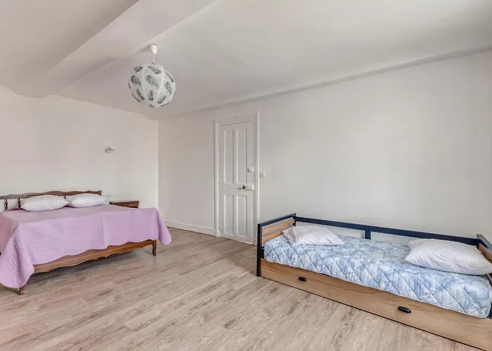 Hamo - Maison A 600 M De La *